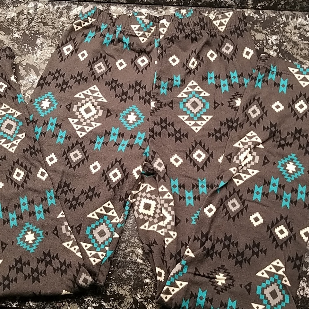 Girls grey and teal leggings